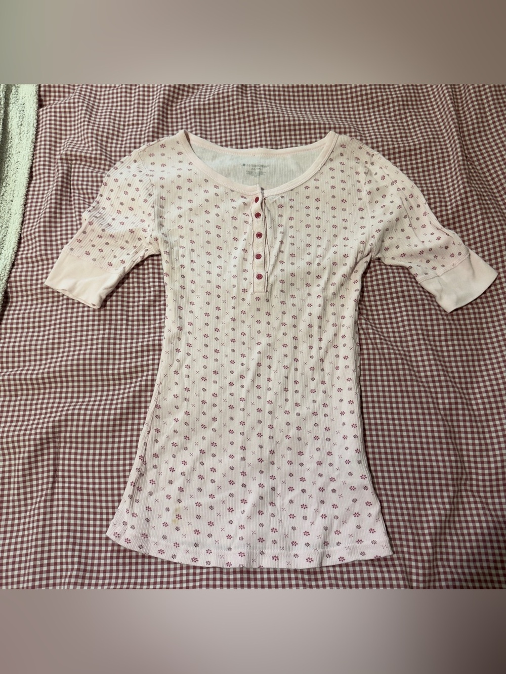 Y2K Baby Pink Ribbed Henley Top with Pink Floral Print